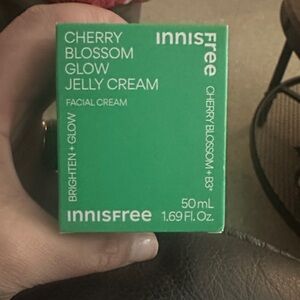 Innisfree Cherry Blossom Glow Jelly Cream - Green